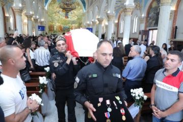 قائد وحدة الشرطة القضائية في تشييع الشهيد طوق: بطل سقط في ساحة العز والكرامة والوغى