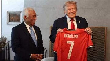 بالصور... رسالة من رونالدو إلى ترامب هذا مضمونها