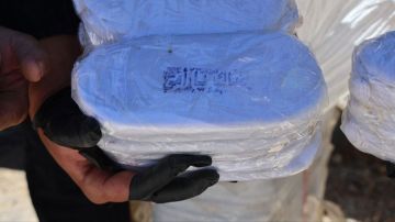 سوريا.. جملة مطبوعة على أكياس تهريب مخدرات مضبوطة تشعل ضجة