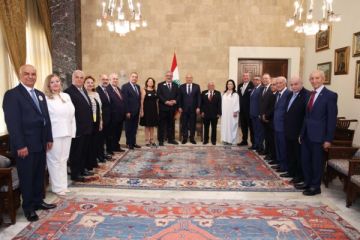 الرئيس عون استقبل وفد جمعية اندية الليونز الدولية منطقة 351: كل من يتمتع بمركز مسؤولية عليه ان يخدم الناس الرئيس عون استقبل وفد جمعية اندية الليونز الدولية منطقة 351: كل من يتمتع بمركز مسؤولية عليه ان يخدم الناس