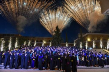 جامعة الروح القدس الكسليك احتفلت بتخريج دفعة Class of EverRise للعام 2025 جامعة الروح القدس الكسليك احتفلت بتخريج دفعة Class of EverRise للعام 2025