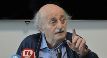 جنبلاط: احتفاظ حزب الله بسلاح ثقيل سيجلب الويلات على لبنان والحكومة فككت الجزء الأكبر من ترسانته جنبلاط: احتفاظ حزب الله بسلاح ثقيل سيجلب الويلات على لبنان والحكومة فككت الجزء الأكبر من ترسانته