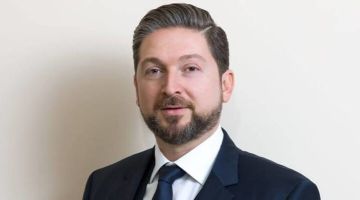 كرامي: على المسؤولين اتخاذ المواقف والقرارات اللازمة لحماية لبنان ودرء الأخطار المقبلة كرامي: على المسؤولين اتخاذ المواقف والقرارات اللازمة لحماية لبنان ودرء الأخطار المقبلة