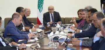 سلام ترأس اجتماعا لمتابعة مشكلة التلوث بنهر الليطاني وبحيرة القرعون: لتطبيق إجراءات فعالة سلام ترأس اجتماعا لمتابعة مشكلة التلوث بنهر الليطاني وبحيرة القرعون: لتطبيق إجراءات فعالة