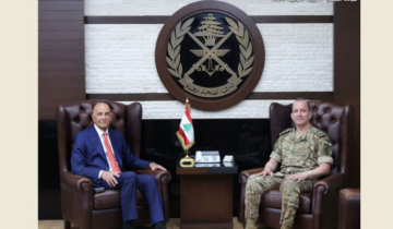 قائد الجيش استقبل براك وبحث معه الأوضاع العامة في لبنان والمنطقة قائد الجيش استقبل براك وبحث معه الأوضاع العامة في لبنان والمنطقة