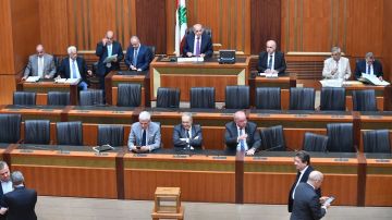 مجلس النواب يصوت على رفع الحصانة عن النائب جورج بوشكيان ويقرر إحالة وزراء الاتصالات السابقين على لجنة تحقيق برلمانية (تقرير) مجلس النواب يصوت على رفع الحصانة عن النائب جورج بوشكيان ويقرر إحالة وزراء الاتصالات السابقين على لجنة تحقيق برلمانية (تقرير)