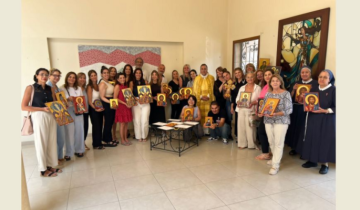 بوعبود ترأس رتبة تبريك الايقونات لطلاب المعهد الفني الانطوني