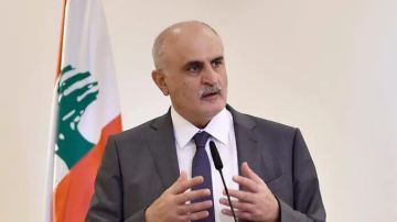 علي حسن خليل: لم نشعر أن الحكومة تتصرف بمسؤولية وتتحرك بجدية لمنع سقوط إتفاق وقف إطلاق النار علي حسن خليل: لم نشعر أن الحكومة تتصرف بمسؤولية وتتحرك بجدية لمنع سقوط إتفاق وقف إطلاق النار
