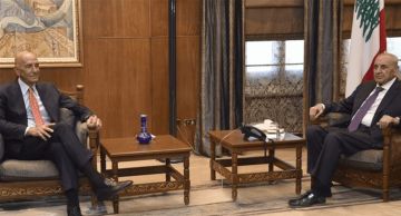 باراك التقى بري في بيروت تفاؤل أميركي وتأكيد على استمرار المساعي لتحقيق الاستقرار باراك التقى بري في بيروت تفاؤل أميركي وتأكيد على استمرار المساعي لتحقيق الاستقرار