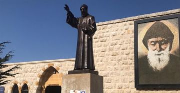 برنامج الاحتفالات بمناسبة عيد القديس شربل في دير مار مارون- عنايا برنامج الاحتفالات بمناسبة عيد القديس شربل في دير مار مارون- عنايا