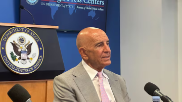 براك: إذا لم يتحرك لبنان فسيعود ليصبح بلاد الشام مرة أخرى! براك: إذا لم يتحرك لبنان فسيعود ليصبح بلاد الشام مرة أخرى!