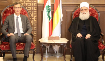 شيخ العقل عرض مع بلاسخارت موضوع السويداء: لفك الحصار وإعادة المختطفين ومعالجة الواقع الإنساني