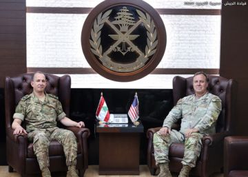 قائد الجيش التقى قائد القيادة الوسطى الأميركية وبحثا سبل تعزيز التعاون بين الجيشين