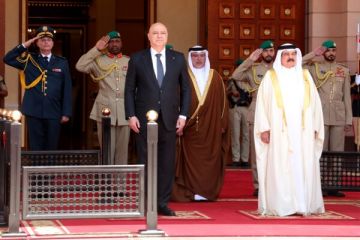 الرئيس عون من المنامة: نطمح باستئناف التبادل التجاري الكامل والتعاون في شتى المجالات مع البحرين الرئيس عون من المنامة: نطمح باستئناف التبادل التجاري الكامل والتعاون في شتى المجالات مع البحرين