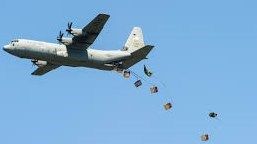 مسرحية إلقاء المساعدات في غزة وصخب إعلامي يرافق مسلسل كذب جديد للاحتلال (تقرير)