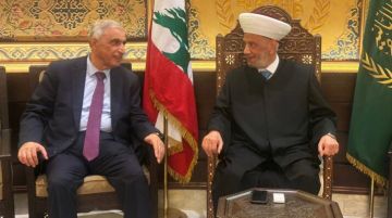 هاشم زار دريان: خلاص لبنان وتحصينه هو في وحدة اللبنانيين والموقف الداخلي هاشم زار دريان: خلاص لبنان وتحصينه هو في وحدة اللبنانيين والموقف الداخلي