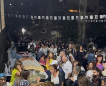 رعية بقاعكفرا تحتفل بعيد القديس شربل بحج ومسيرة وترانيم روحية والاحتفالات مستمرة اليوم