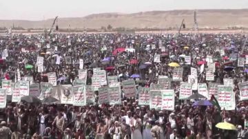 نصرة لغزة ودعما للعمليات العسكرية اليمنية في البحر الأحمر.. مسيرات حاشدة في صعدة اليمنية