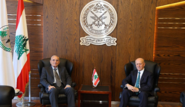 وزير الدفاع استقبل ريفي ووفدا من المجلس العلوي وعرض مع المبيض دورات ينظمها معهد باسل فليحان