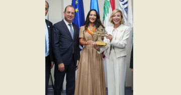 السيدة الأولى زارت مركز سرطان المرأة في مستشفى أوتيل ديو وأشادت بجهود رعاية المصابين بالمرض