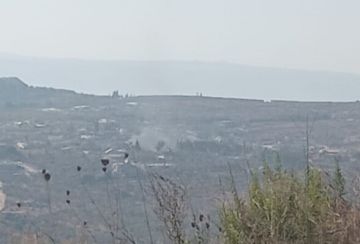 النشرة: محلقة إسرائيلية ألقت قنبلة صوتية باتجاه بلدة كفركلا النشرة: محلقة إسرائيلية ألقت قنبلة صوتية باتجاه بلدة كفركلا