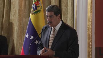 مادورو: نشر الولايات المتحدة سفنا حربية قبالة سواحلنا محاولة لتغيير النظام في فنزويلا