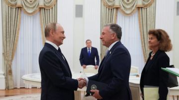 أوشاكوف: المحادثات بين بوتين وويتكوف: مفيدة وبناءة 