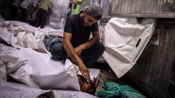 الاحتلال يغتال خمسة صحفيين باستهداف خيمتهم امام مستشفى الشفاء وعشرات الشهداء في قصف الاحتلال على القطاع