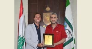 بلدية طرابلس كرّمت السباح منذر كبارة بلدية طرابلس كرّمت السباح منذر كبارة