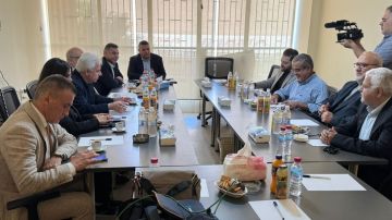 وفد من حزب الله يزور لقاء مستقلون من اجل لبنان ... ورئيس حركة النضال اللبناني العربي طارق الداوود(تقرير) وفد من حزب الله يزور لقاء مستقلون من اجل لبنان ... ورئيس حركة النضال اللبناني العربي طارق الداوود(تقرير)