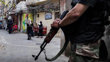 تسليم سلاح المخيمات الثقيل... إليكم تفاصيل الدفعة الثالثة تسليم سلاح المخيمات الثقيل... إليكم تفاصيل الدفعة الثالثة