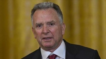 وسط حرب التجويع المرعية أميركيا.. ويتكوف يزور مركز توزيع المساعدات في رفح