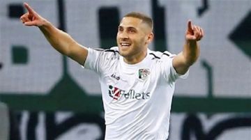 دعا لـ"محو غزة".. ناد ألماني يتراجع عن ضم لاعب إسرائيلي دعا لـ"محو غزة".. ناد ألماني يتراجع عن ضم لاعب إسرائيلي