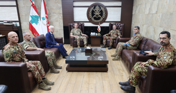 قائد الجيش بحث الأوضاع مع قائد العمليات المشتركة الإيطالية وقائد اليونيفيل واستقبل اللواء عبد الله قائد الجيش بحث الأوضاع مع قائد العمليات المشتركة الإيطالية وقائد اليونيفيل واستقبل اللواء عبد الله