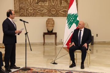 الرئيس عون امام وفد مجلس العمل اللبناني بأبو ظبي: مشكلتنا تكمن بالفساد ولبنان ليس مفلسا بل مسروقا الرئيس عون امام وفد مجلس العمل اللبناني بأبو ظبي: مشكلتنا تكمن بالفساد ولبنان ليس مفلسا بل مسروقا