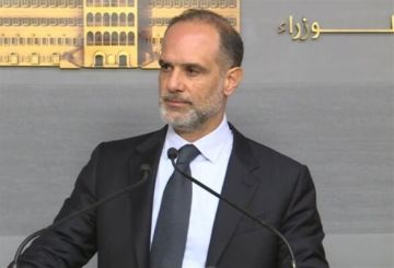 رسامني تابع مع نواب شؤونا انمائية واستقبل مديرة إير فرانس مودعة