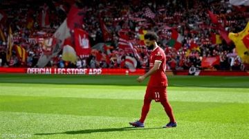 مباراة الدرع تكشف معاناة محمد صلاح قبل انطلاق الموسم مباراة الدرع تكشف معاناة محمد صلاح قبل انطلاق الموسم