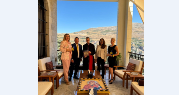 الراعي تلقى من وفد كاريتاس لبنان دعوة عشاءها الخيري والتقى وفد جمعية البيت الأوكراني في لبنان الراعي تلقى من وفد كاريتاس لبنان دعوة عشاءها الخيري والتقى وفد جمعية البيت الأوكراني في لبنان