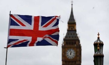 بريطانيا تدعم بقوة خطة ترامب للسلام في غزة