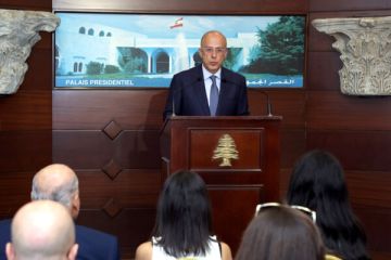 مكي اطلع الرئيس عون على خطة إعادة تكوين الدولة 2030: لإدارة حديثة وعقد اجتماعي جديد مكي اطلع الرئيس عون على خطة إعادة تكوين الدولة 2030: لإدارة حديثة وعقد اجتماعي جديد