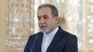 عراقتشي: طهران لا تخشى المفاوضات، ولا تخشى الحرب إذا لزم الأمر