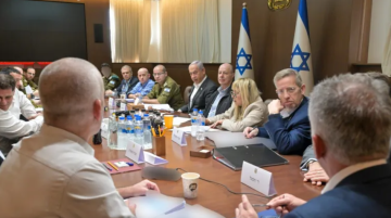 رغم الانهيار الميداني... نتنياهو يرفض صفقة تنقذ الأسرى الصهاينة