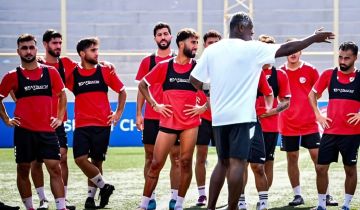 الانصار يعلن تشكيلته وجويا يقدم فريقه الانصار يعلن تشكيلته وجويا يقدم فريقه