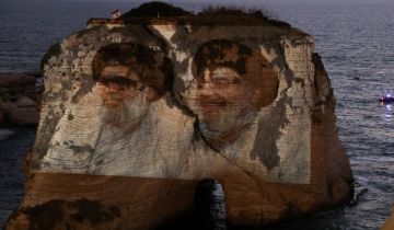  حزب الله يتحدى القرار الحكومي ويضيء صخرة الروشة