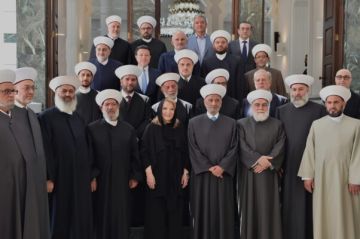 المفتي دريان وليلى الصلح يدشنان مسجد الامام الاوزاعي بعد إعادة ترميمه توسعته المفتي دريان وليلى الصلح يدشنان مسجد الامام الاوزاعي بعد إعادة ترميمه توسعته