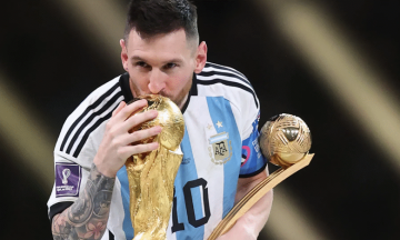 في آخر مباراة بملعبه.. ميسي يودع الأرجنتين ويثير التكهنات