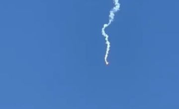 قنابل مضيئة بين بنت جبيل وعيترون