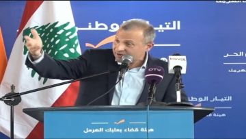 باسيل من بعلبك: من لم يقبل بالسوري في التسعينات لن يقبل السوري في أي يوم فالسوري شقيق عزيز في أرضه لكن عندما يحتل أرضنا سنواجهه باسيل من بعلبك: من لم يقبل بالسوري في التسعينات لن يقبل السوري في أي يوم فالسوري شقيق عزيز في أرضه لكن عندما يحتل أرضنا سنواجهه