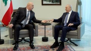 الرئيس عون يلتقي رئيس بري في قصر بعبدا الرئيس عون يلتقي رئيس بري في قصر بعبدا