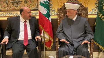 دريان بحث مع سفير الأردن بتعزيز العلاقات بين البلدين واستقبل الكسار